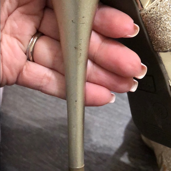 Size 6 Gold Glitter Peep Toe Slingbacks - Picture 5 of 5